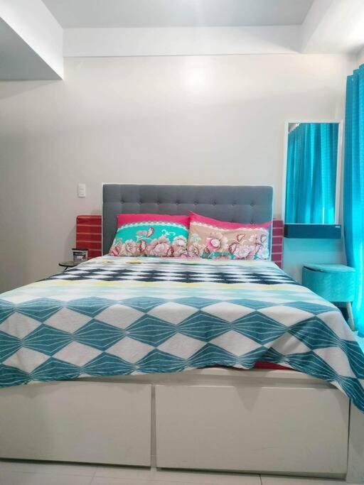 Cubao Manhattanheights U31N Tb, Studio Unit Manila Dış mekan fotoğraf